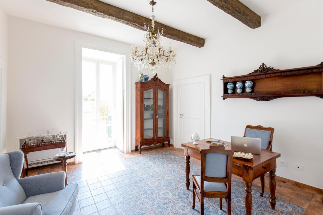 ホテル Palazzo Cacace Relais メタ エクステリア 写真